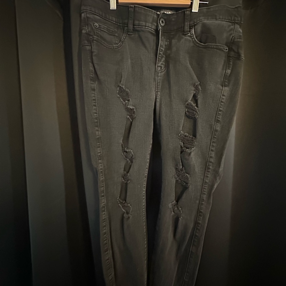 Torrid Black bombshell skinny premium jeans